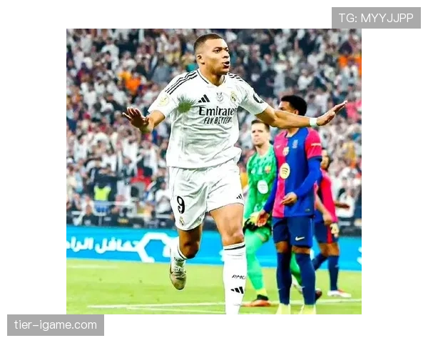 姆巴佩决赛独中三元，闪耀全场助球队夺冠