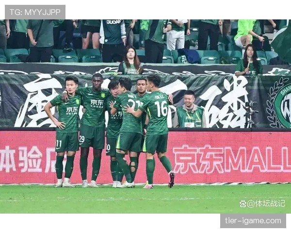 足球比分实时更新：强队激战积分榜，争冠保级悬念迭起