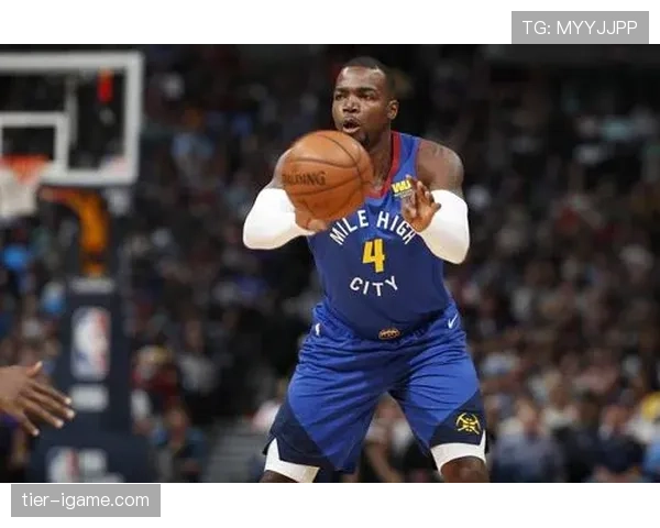 利拉德场下穿拖鞋逛超市，谁能想到这人刚签了2亿合同？