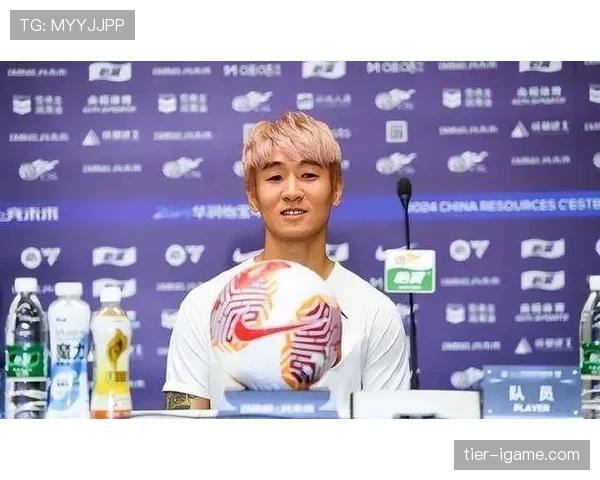 韦世豪逛超市买十箱泡面，队友说他训练完连吃三天不带换的